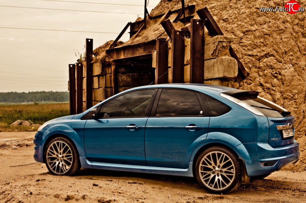 6 999 р. Пороги накладки ST  Ford Focus  2 (2004-2011)  седан дорестайлинг, хэтчбэк 5 дв. дорестайлинг, седан рестайлинг, хэтчбэк 5 дв. рестайлинг (Неокрашенные)  с доставкой в г. Владивосток