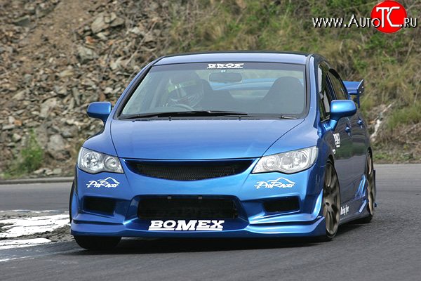 9 499 р. Передний бампер Bomex Style Honda Civic FD седан дорестайлинг (2005-2008) (Неокрашенный)  с доставкой в г. Владивосток