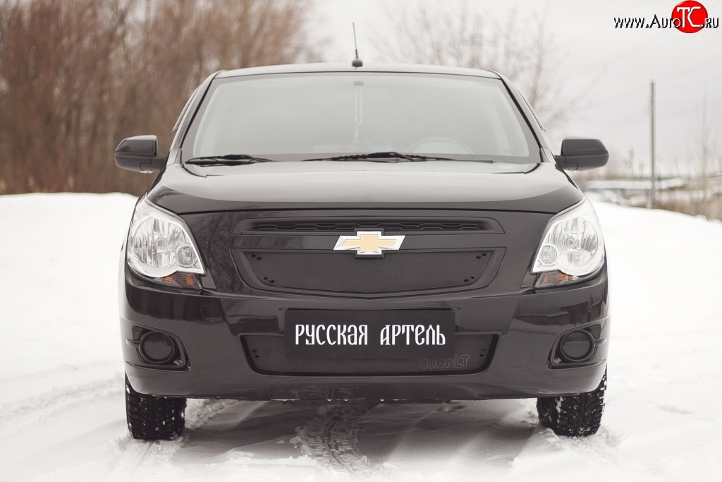 779 р. Зимняя заглушка решетки радиатора RA  Chevrolet Cobalt (2011-2016) седан дорестайлинг (Неокрашенная)  с доставкой в г. Владивосток