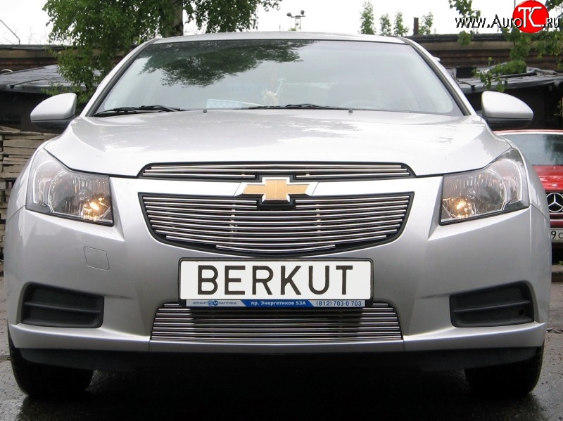 4 399 р. Декоративная вставка воздухозаборника Berkut Chevrolet Cruze J300 седан рестайлинг (2012-2015)  с доставкой в г. Владивосток