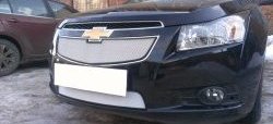 1 559 р. Нижняя сетка на бампер Russtal (хром)  Chevrolet Cruze ( J300,  J305) (2009-2015) седан дорестайлинг, хэтчбек дорестайлинг, седан рестайлинг, хэтчбек рестайлинг  с доставкой в г. Владивосток. Увеличить фотографию 3