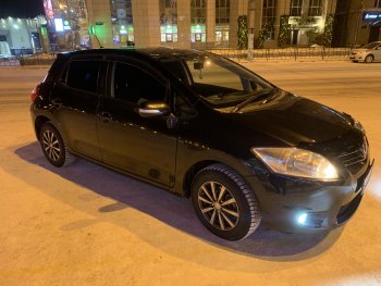 1 899 р. Дефлектор капота CA-Plastiс  Toyota Auris  E150 (2010-2012) хэтчбэк 5 дв. рестайлинг (Classic черный, Без надписи)  с доставкой в г. Владивосток. Увеличить фотографию 4