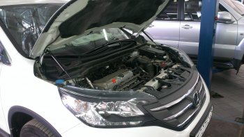 Упоры капота Russtal Honda CR-V RM1,RM3,RM4 дорестайлинг (2012-2015)