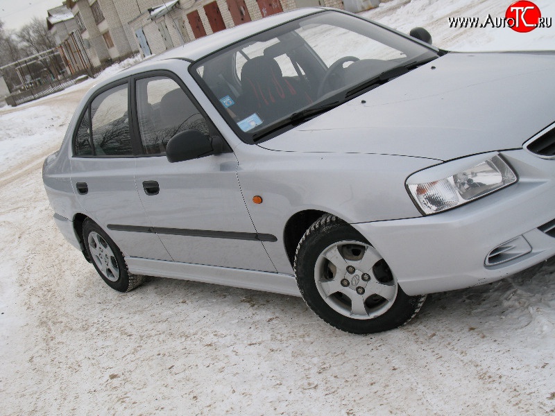 1 299 р. Реснички Classic-Style на фары  Hyundai Accent  седан ТагАЗ (2001-2012) (Неокрашенные)  с доставкой в г. Владивосток