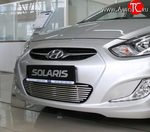 5 499 р. Декоративная вставка воздухозаборника Berkut Hyundai Solaris RBr седан рестайлинг (2014-2017)  с доставкой в г. Владивосток