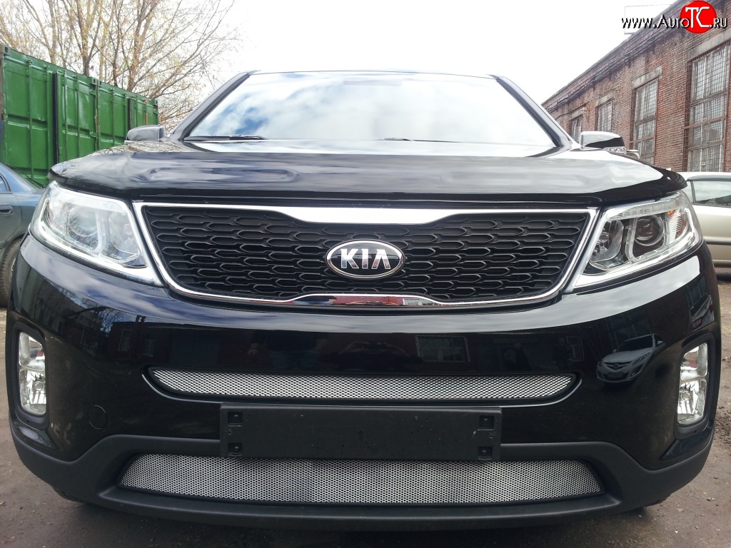 1 539 р. Нижняя сетка на бампер Russtal (хром)  KIA Sorento  XM (2012-2015) рестайлинг  с доставкой в г. Владивосток