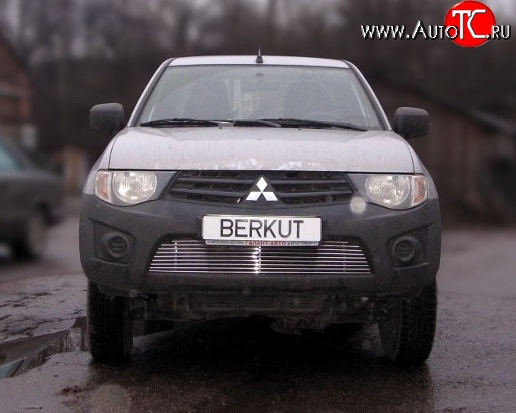 6 299 р. Декоративная вставка воздухозаборника Berkut Mitsubishi L200 4  рестайлинг (2013-2016)  с доставкой в г. Владивосток