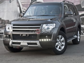 8 199 р. Решётка радиатора BROOMER Design Mitsubishi Pajero 4 V90 дорестайлинг (2006-2011) (Неокрашенная)  с доставкой в г. Владивосток. Увеличить фотографию 2