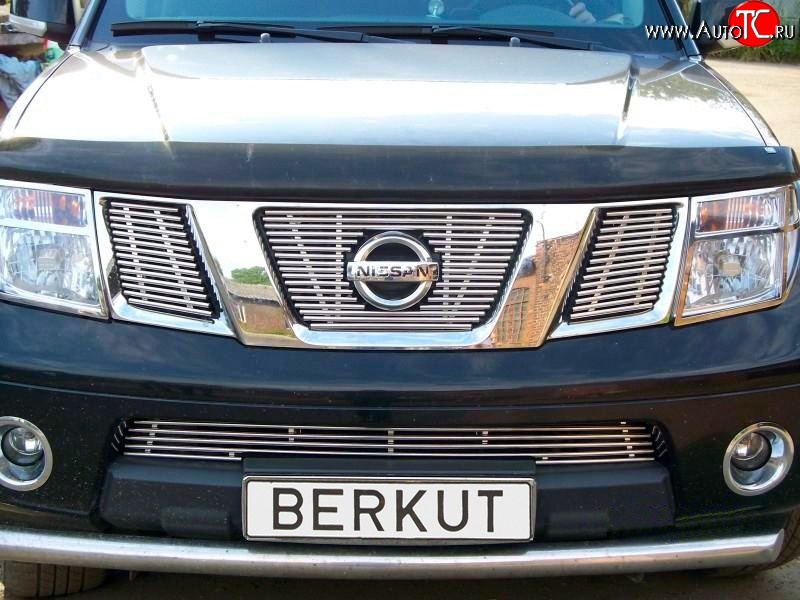 7 999 р. Декоративная вставка решетки радиатора (без знака) Berkut Nissan Pathfinder R51 дорестайлинг (2004-2007)  с доставкой в г. Владивосток