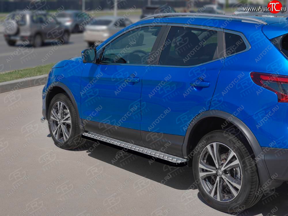 22 999 р. Порожки для ног SLITKOFF (Ø42 мм) Nissan Qashqai 2 J11 рестайлинг (2017-2022) (Лист алюминиевый, труба - сталь окрашенная в черный цвет)  с доставкой в г. Владивосток