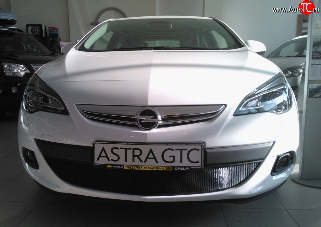 1 469 р. Сетка на бампер GTC Russtal (черная) Opel Astra J хэтчбек 5 дв. дорестайлинг (2009-2012)  с доставкой в г. Владивосток