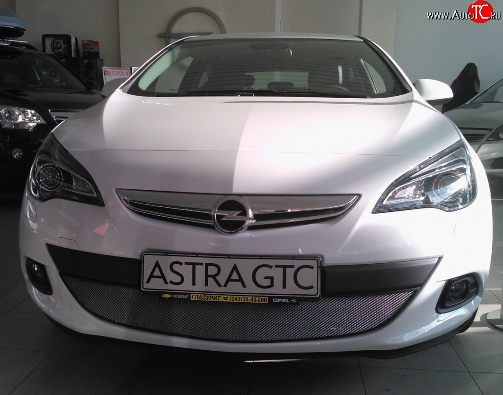 1 539 р. Сетка на бампер GTC Russtal (хром) Opel Astra J хэтчбек 5 дв. дорестайлинг (2009-2012)  с доставкой в г. Владивосток