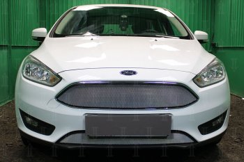 2 899 р. Защитная сетка в бампер (низ, ячейка 3х7 мм) Alfeco Стандарт Ford Focus 3 хэтчбэк рестайлинг (2014-2019) (Хром)  с доставкой в г. Владивосток. Увеличить фотографию 1