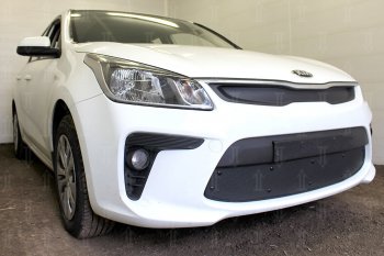 3 779 р. Защитная сетка в бампер (верх, заглушка без сот) Alfeco Стандарт  KIA Rio  4 FB (2016-2020) дорестайлинг седан (Чёрная)  с доставкой в г. Владивосток. Увеличить фотографию 4