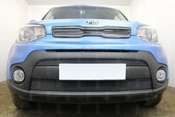 5 649 р. Защитная сетка в бампер (2 части, ячейка 3х7 мм) Alfeco Стандарт  KIA Soul  PS (2017-2019) рестайлинг (Чёрная)  с доставкой в г. Владивосток. Увеличить фотографию 1