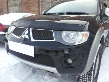 3 099 р. Защитная сетка в бампер (низ, ячейка 3х7 мм) Alfeco Стандарт Mitsubishi Pajero Sport PB дорестайлинг (2008-2013) (Чёрная)  с доставкой в г. Владивосток. Увеличить фотографию 2