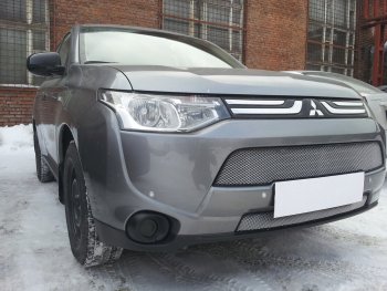 6 499 р. Защитная сетка в бампер (2 части, ячейка 3х7 мм) Alfeco Стандарт Mitsubishi Outlander GF дорестайлинг (2012-2014) (Хром)  с доставкой в г. Владивосток. Увеличить фотографию 4