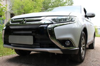 8 799 р. Защитная сетка в бампер (4 части, ячейка 3х7 мм) Alfeco Стандарт  Mitsubishi Outlander  GF (2015-2018) 2-ой рестайлинг (Хром)  с доставкой в г. Владивосток. Увеличить фотографию 2