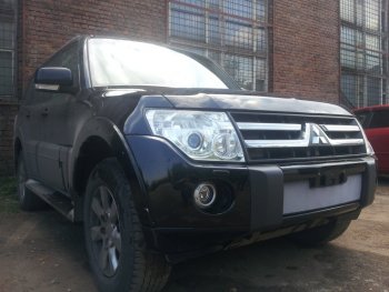 3 279 р. Защитная сетка в бампер (низ, ячейка 3х7 мм) Стрелка11 Стандарт  Mitsubishi Pajero ( 4 V90,  4 V80) (2006-2011) дорестайлинг, дорестайлинг (Хром)  с доставкой в г. Владивосток. Увеличить фотографию 3