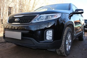 3 989 р. Защитная сетка в бампер (низ, ячейка 4х10 мм) Alfeco Премиум KIA Sorento XM рестайлинг (2012-2015) (Чёрная)  с доставкой в г. Владивосток. Увеличить фотографию 2