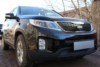 3 989 р. Защитная сетка в бампер (низ, ячейка 4х10 мм) Alfeco Премиум KIA Sorento XM рестайлинг (2012-2015) (Чёрная)  с доставкой в г. Владивосток. Увеличить фотографию 3