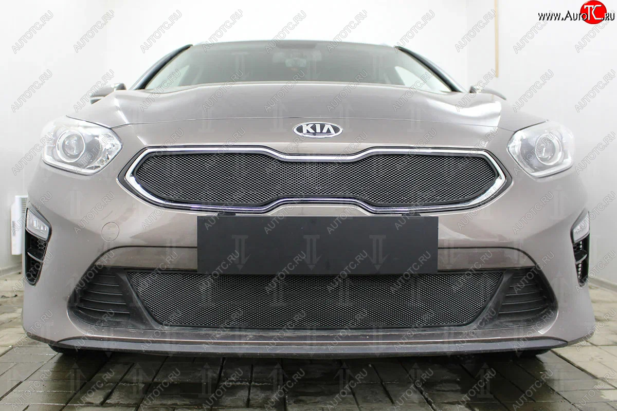 3 099 р. Защитная сетка в бампер (низ, ячейка 3х7 мм) Alfeco Стандарт  KIA Ceed  3 CD (2018-2024) универсал, хэтчбэк (Чёрная)  с доставкой в г. Владивосток