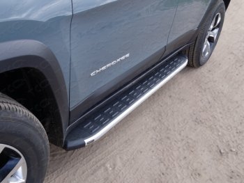 Пороги алюминиевые с пластиковой накладкой (Trailhawk) ТСС Тюнинг Jeep Cherokee KL дорестайлинг (2014-2017)