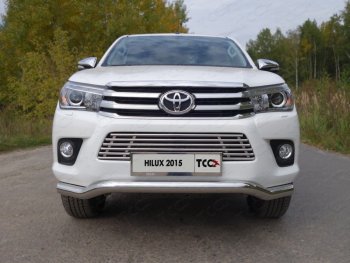 12 299 р. Декоративная вставка решетки радиатора ТСС Тюнинг  Toyota Hilux  AN120 (2016-2020) дорестайлинг (d 16 мм)  с доставкой в г. Владивосток. Увеличить фотографию 1