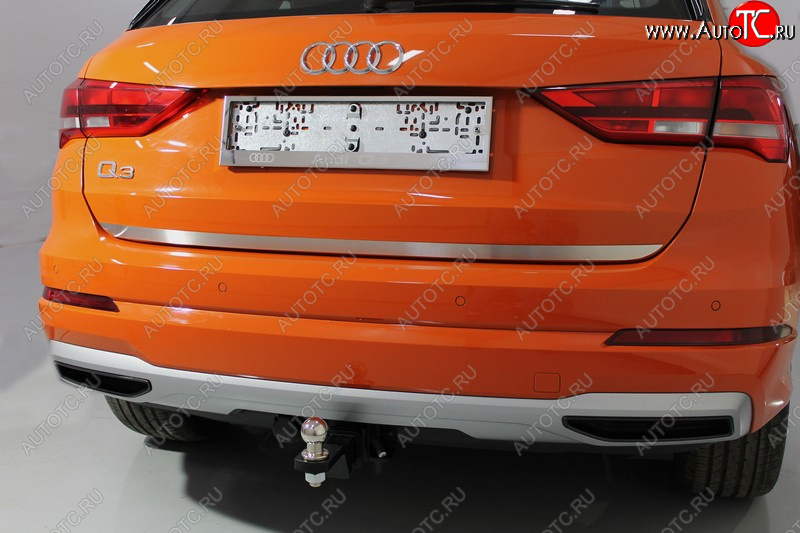 2 199 р. Накладка на заднюю дверь (лист шлифованный), ТСС Тюнинг  Audi Q3  F3 (2018-2022) (нержавейка)  с доставкой в г. Владивосток