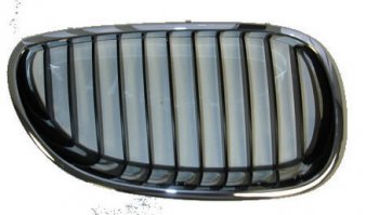 Правая решетка радиатора BodyParts BMW (БМВ) 5 серия  E60 (2003-2007) E60 седан дорестайлинг  (хром черный)