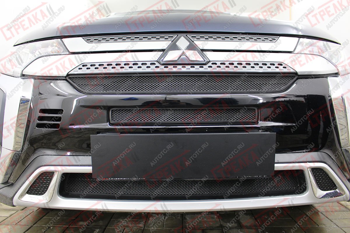 8 449 р. Защита радиатора (3 части с парктроником) Стрелка11 Стандарт  Mitsubishi Outlander  GF (2018-2022) 3-ий рестайлинг (черная)  с доставкой в г. Владивосток