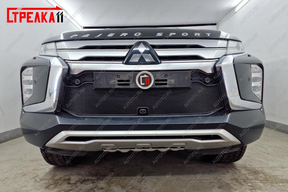 3 499 р. Защита радиатора Стрелка11 Стандарт  Mitsubishi Pajero Sport  QF (2019-2022) рестайлинг (черная)  с доставкой в г. Владивосток