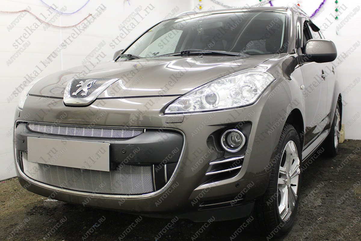 2 689 р. Защита радиатора (верх) Стрелка11 Стандарт  Peugeot 4007 (2007-2012) (хром)  с доставкой в г. Владивосток