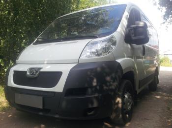 2 689 р. Защита радиатора (середина) Стрелка11 Стандарт  Peugeot Boxer  250 (2006-2014) (черная)  с доставкой в г. Владивосток. Увеличить фотографию 2