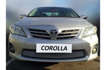 2 899 р.  Защита радиатора Стрелка11 Стандарт Toyota Corolla E140 седан рестайлинг (2009-2013) (черная)  с доставкой в г. Владивосток. Увеличить фотографию 2