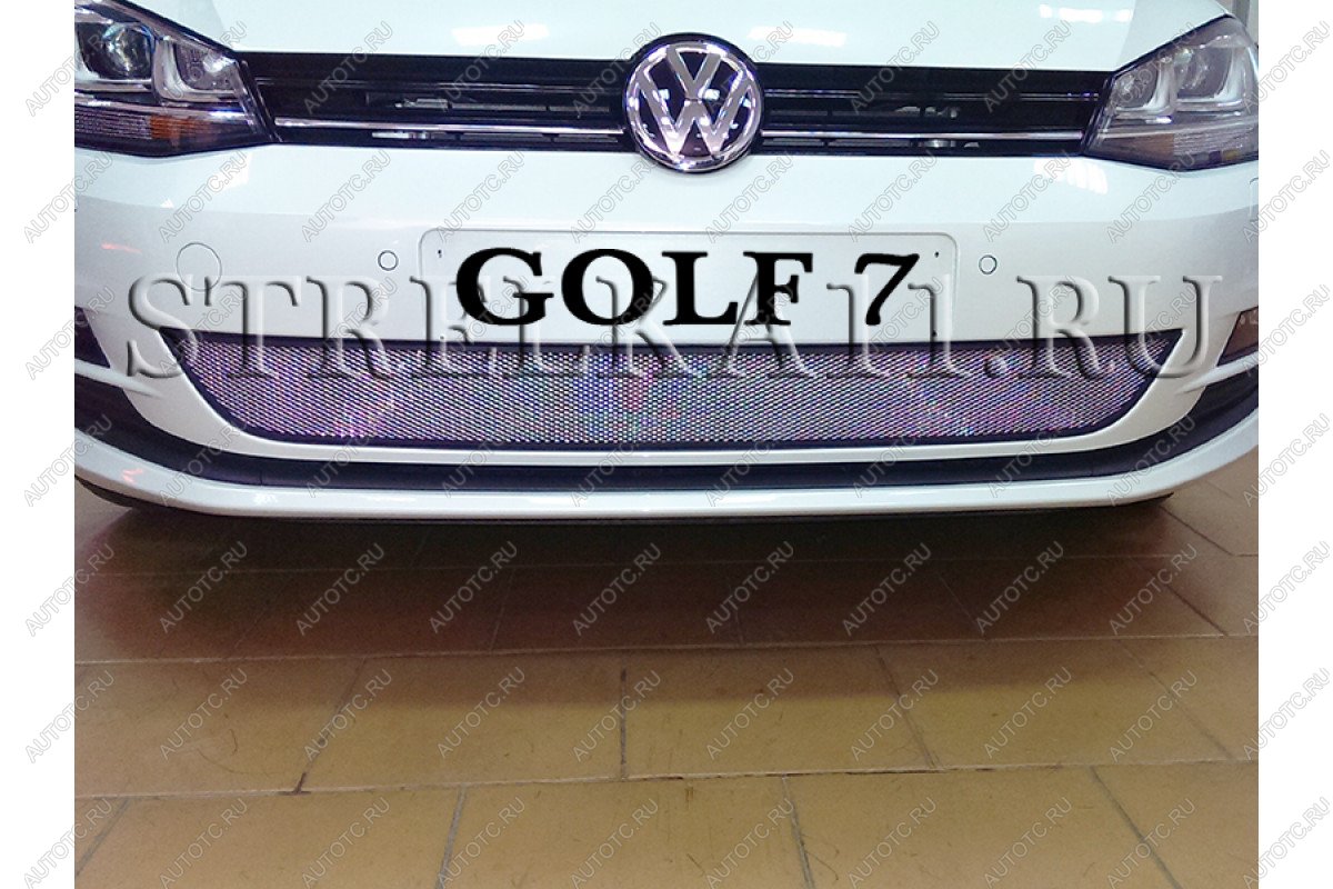 3 279 р. Защита радиатора Стрелка11 Стандарт  Volkswagen Golf  7 (2012-2017) дорестайлинг, хэтчбэк 5 дв. (хром)  с доставкой в г. Владивосток