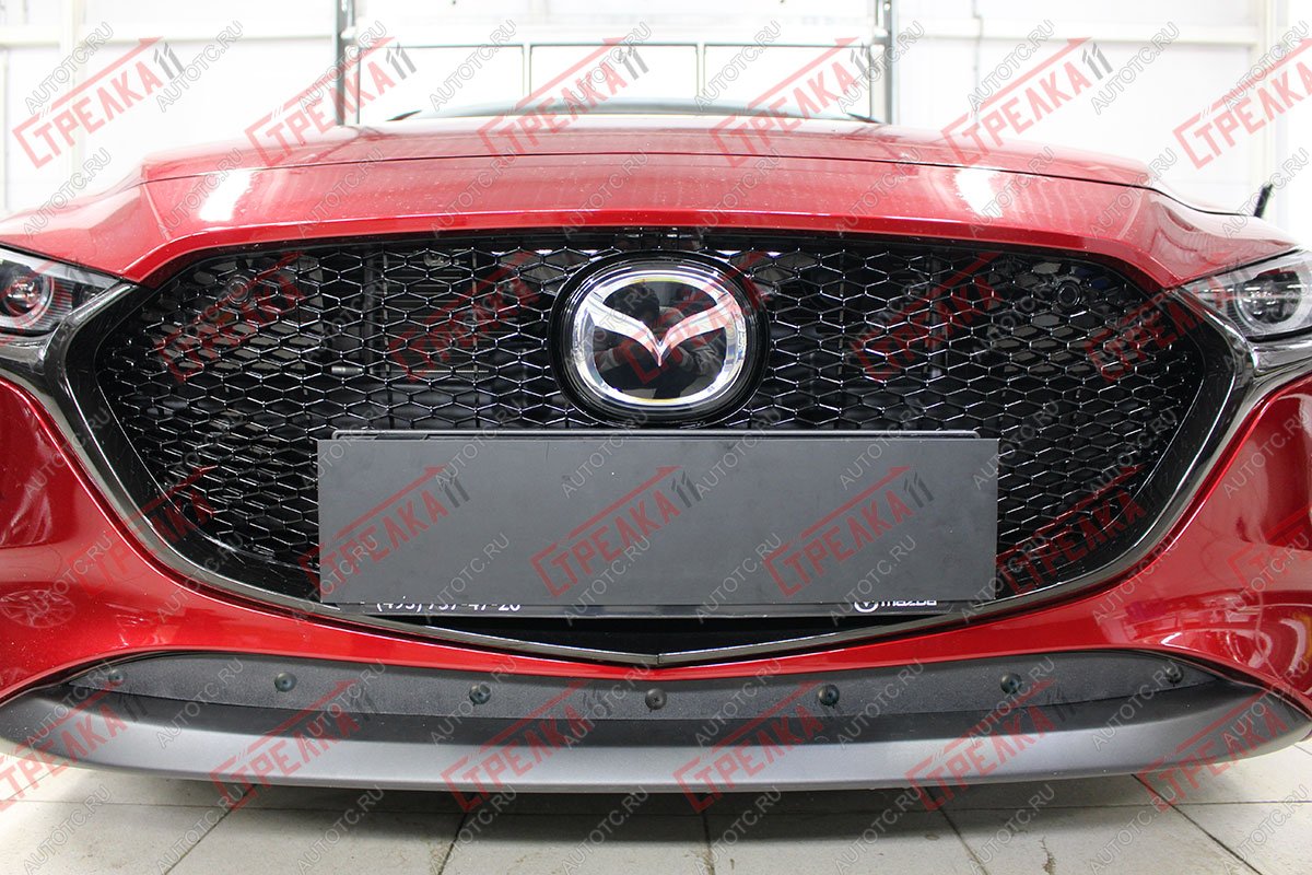 799 р. Зимняя заглушка решетки радиатора (низ) Стрелка11  Mazda 3/Axela  BP (2019-2024) хэтчбэк (черная)  с доставкой в г. Владивосток