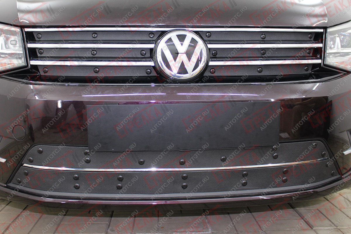 1 199 р. Зимняя заглушка решетки радиатора (низ 2 части) Стрелка11  Volkswagen Caddy  2K (2015-2020) рестайлинг (черная)  с доставкой в г. Владивосток