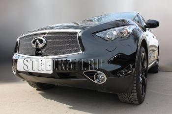 7 199 р. Защита радиатора (верх с вырезом под камеру) Стрелка11 Премиум INFINITI QX70 S51 (2013-2020) (черная)  с доставкой в г. Владивосток. Увеличить фотографию 2