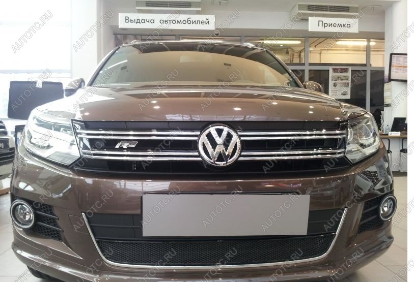 11 549 р. Защита радиатора (низ с парктроником) Стрелка11 Премиум  Volkswagen Tiguan  Mk2 (2016-2020) дорестайлинг (хром)  с доставкой в г. Владивосток