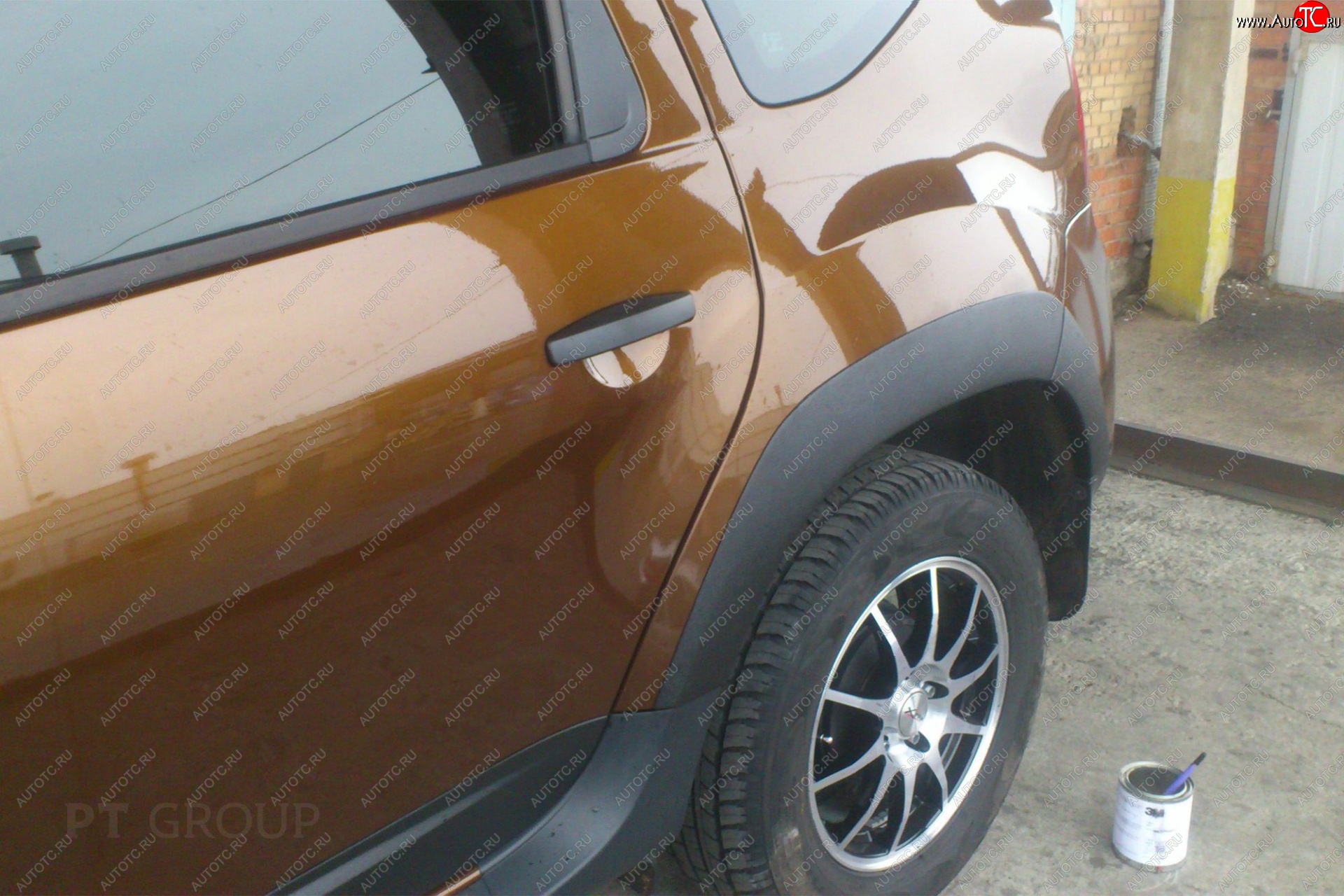 5 999 р. Комплект накладок на колёсные арки Petroil Tuning Renault Duster HS рестайлинг (2015-2021) (Текстурная поверхность)  с доставкой в г. Владивосток