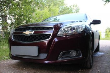 Защитная сетка радиатора в бампер (ячейка 3х7 мм) Стрелка 11 Стандарт Chevrolet (Шевролет) Malibu (Малибу)  8 (2013-2015) 8  (хром)