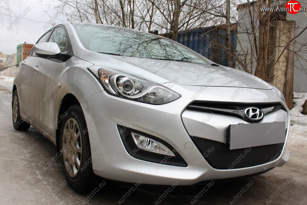 3 179 р.           Защита радиатора Hyundai i30 2013-2015 black Hyundai I30 2 GD дорестайлинг, хэтчбэк 5 дв. (2011-2015) (черная)  с доставкой в г. Владивосток