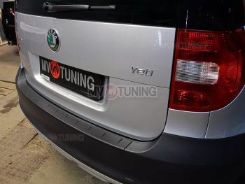 1 379 р. Защитная накладка на задний бампер MV-Tuning  Skoda Yeti (2009-2013) (Текстурная поверхность)  с доставкой в г. Владивосток. Увеличить фотографию 2