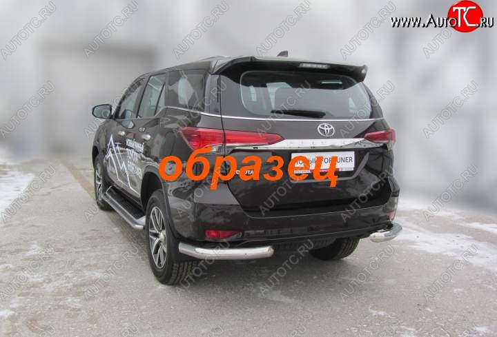 9 999 р. Уголки d76  Toyota Fortuner  AN160 (2015-2020) дорестайлинг (Цвет: серебристый)  с доставкой в г. Владивосток