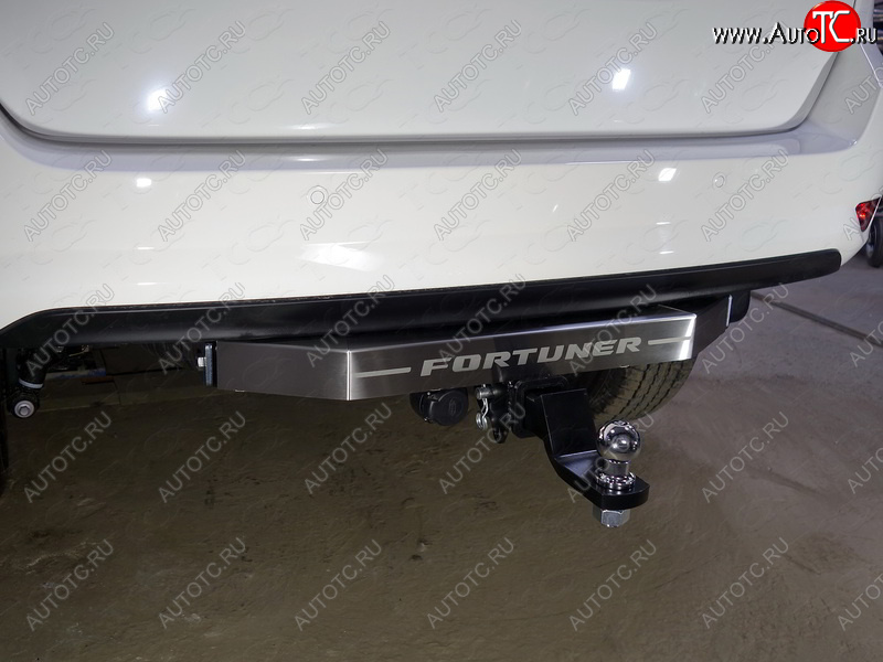 22 799 р. Фаркоп (тягово-сцепное устройство) TCC (надпись Fortuner)  Toyota Fortuner  AN160 (2015-2024) дорестайлинг, рестайлинг (оцинкованный, шар Е - нержавейка)  с доставкой в г. Владивосток