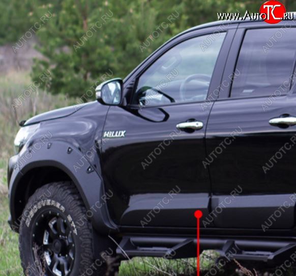 3 499 р. Молдинг двери RA (передний левый)  Toyota Hilux  AN120 (2016-2020) дорестайлинг (Поверхность шагрень)  с доставкой в г. Владивосток