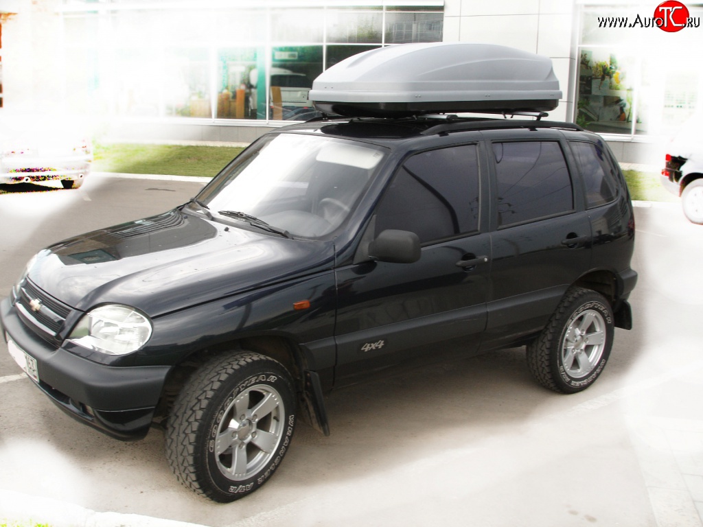 3 299 р. Рейлинги Лидер-премиум на автомобиль Chevrolet Niva 2123 рестайлинг (2009-2020) (Цвет: чёрный)  с доставкой в г. Владивосток