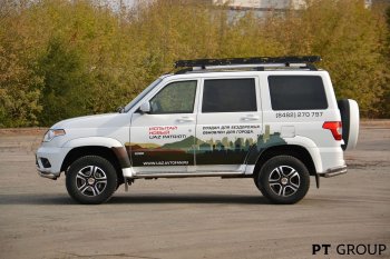 20 699 р. Порожки для ног из трубы Ø51 с алюминиевой площадкой Petroil Tuning Уаз Патриот 3163 5-дв. 1-ый рестайлинг (2014-2016) (Нержавеющая полированная сталь)  с доставкой в г. Владивосток. Увеличить фотографию 7