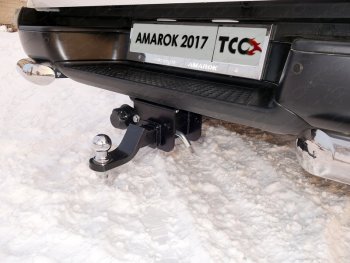 Фаркоп (тягово-сцепное устройство) TCC Volkswagen (Волксваген) Amarok (Амарок) (2009-2022) дорестайлинг, рестайлинг  (Оцинкованный, шар E - оцинкованный)